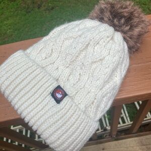 White Cable Knit Pom-Pom Hat